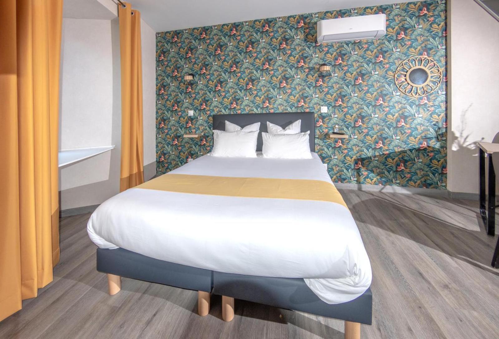 Le Relais De La Poste Hotel Gourdon-en-quercy Luaran gambar